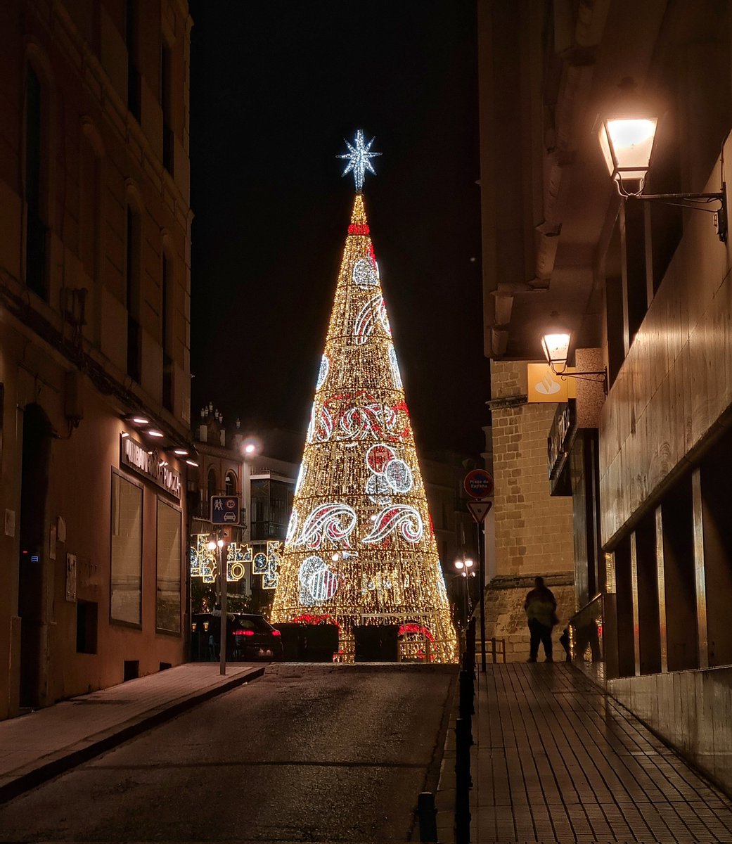 Trueflanders's tweet image. #Badajoz #Navidad #Extremadura
