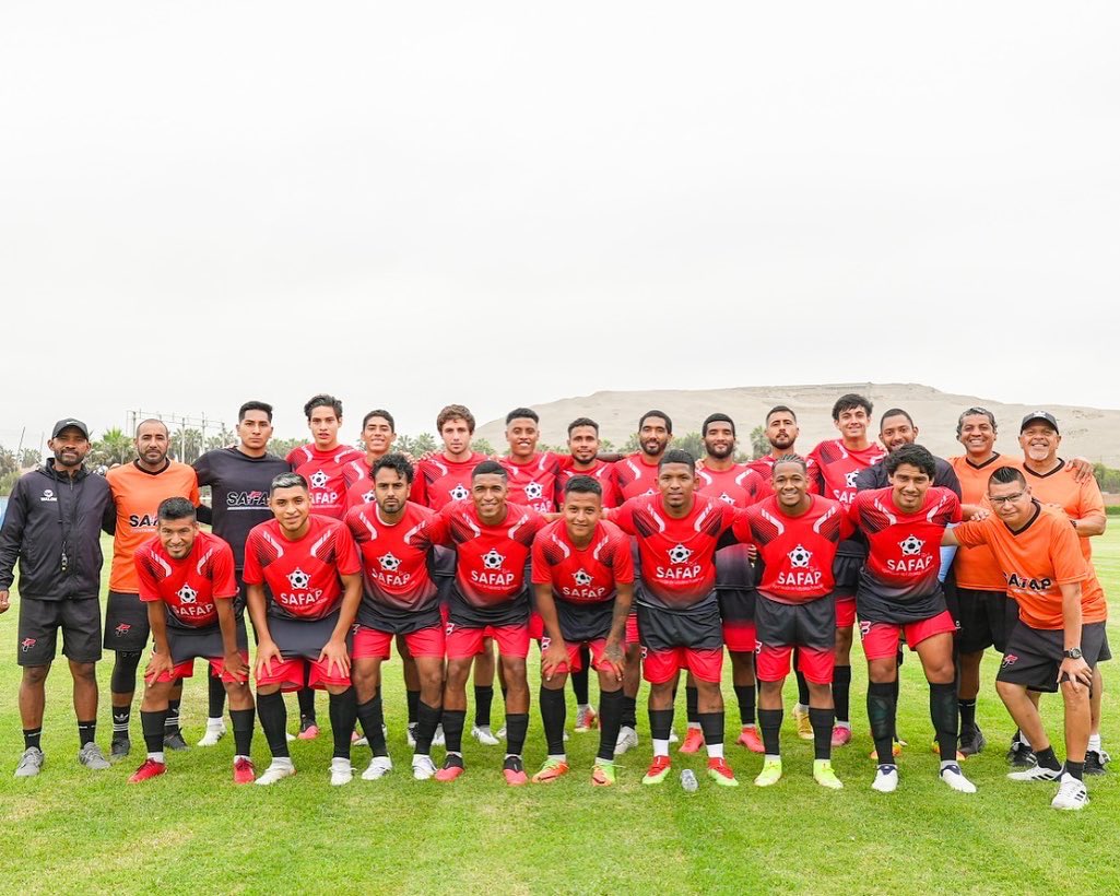 SafapPeru's tweet photo. Un poco de lo que fue el amistoso de SAFAP vs @ClubALoficial 😎, ¡Estén atentos al video que subiremos en los próximos días de lo más destacado del partido! ⚽
#SAFAP #AlianzaLima #futbolistasprofesionales #futbolperuano #equipoSAFAP #amistoso https://t.co/pRO6xC48z4