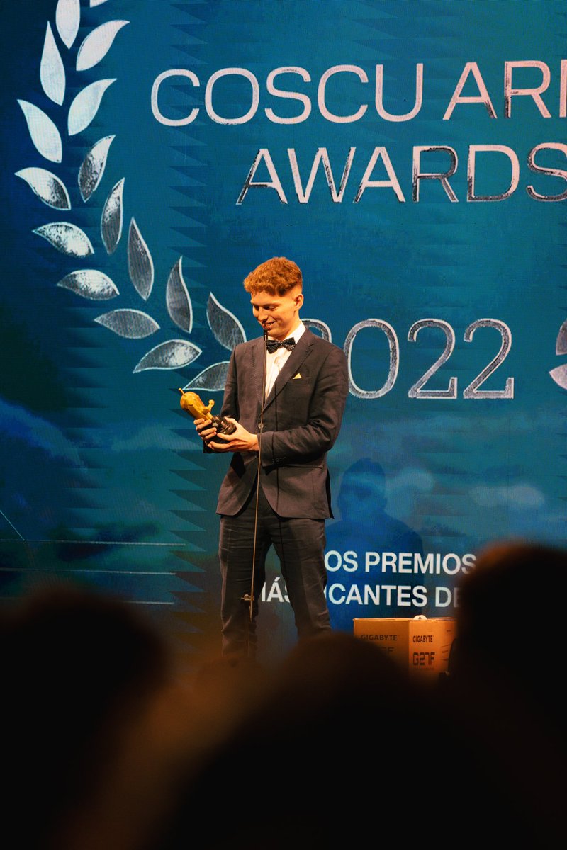 Me consta que mucha gente se puso feliz por mi y esa sensación es única e impagable. Gracias por los mensajes recibidos y por el cariño que me brindan día a día. 

No tengan duda que el 2023 será aún mejor. Abrazo y nos vemos a las 23hs.