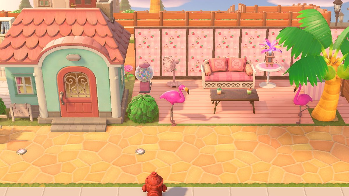 Also started working on my villagers yard. This is Chrissy's #CocoCity #AnimalCrossing #ACNH #NintendoSwitch