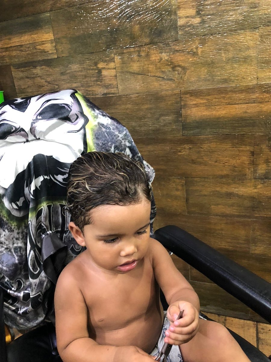 cheiadodio2d's tweet photo. Sem maturidade nenhuma pro meu filho 🤤 https://t.co/F2NCnzwUvR