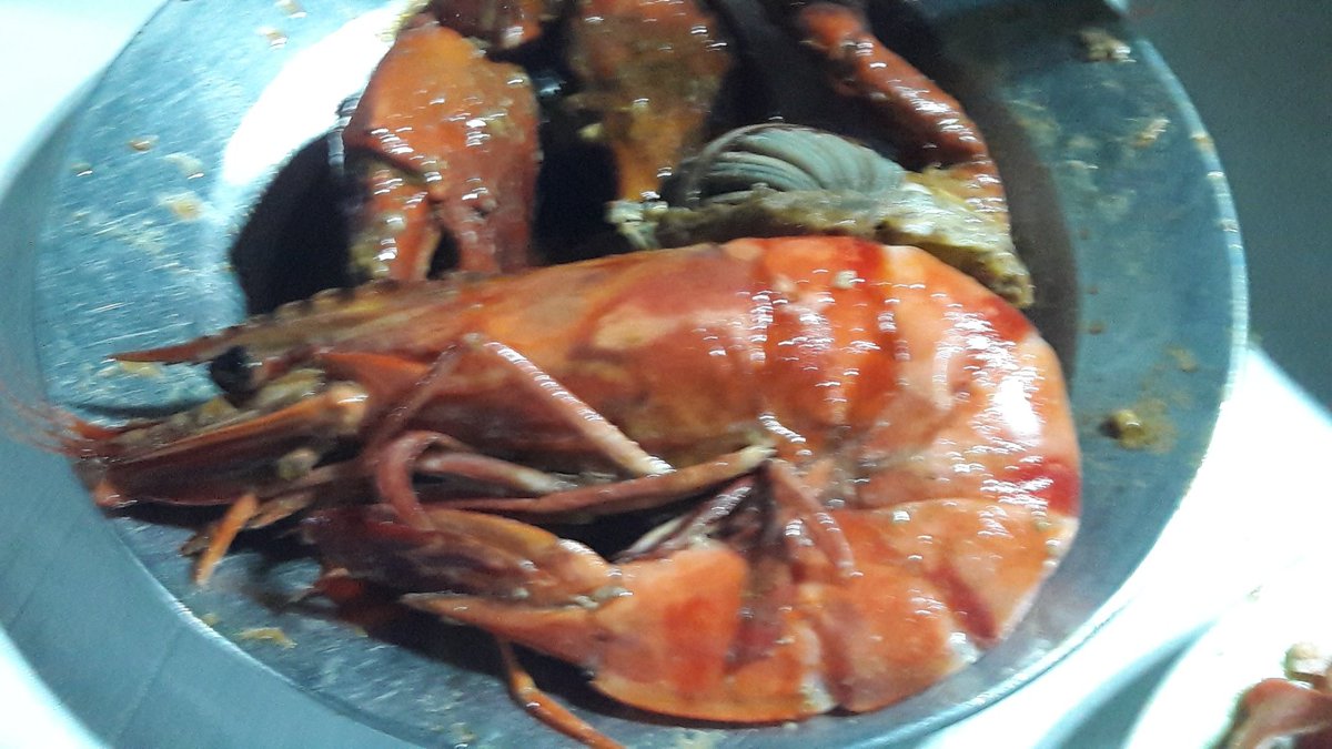 gingerjen121's tweet photo. Dinner
#philippines #seafood #kingcrab #prawn https://t.co/HHmApVrMCs