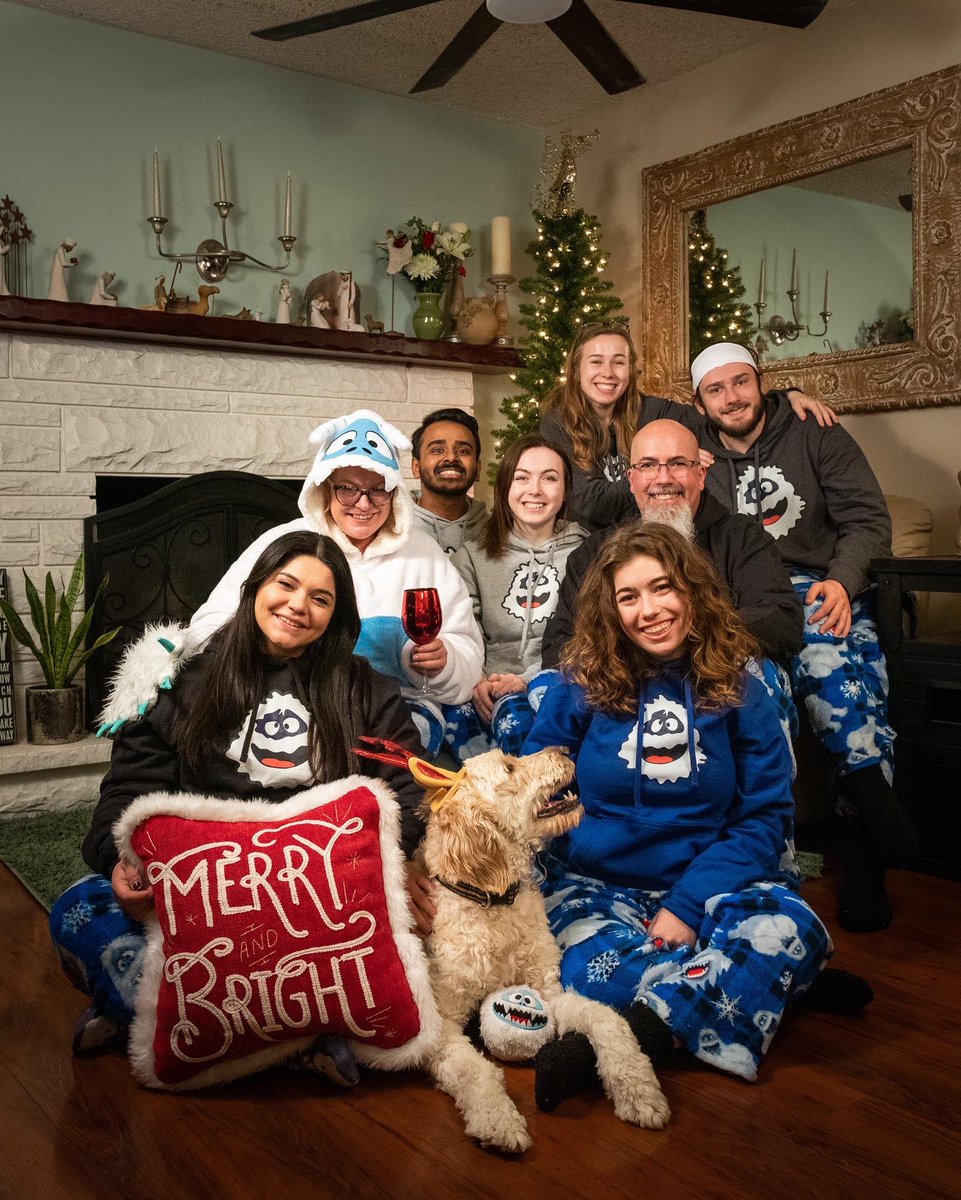 Merry Christmas from the land of misfit toys! 🎄❄️