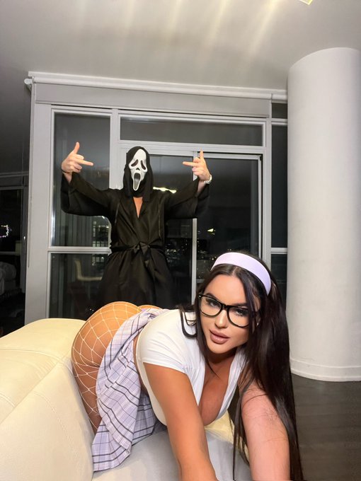 Scream murdered my pussy ?? https://t.co/sfsoLB2OBI