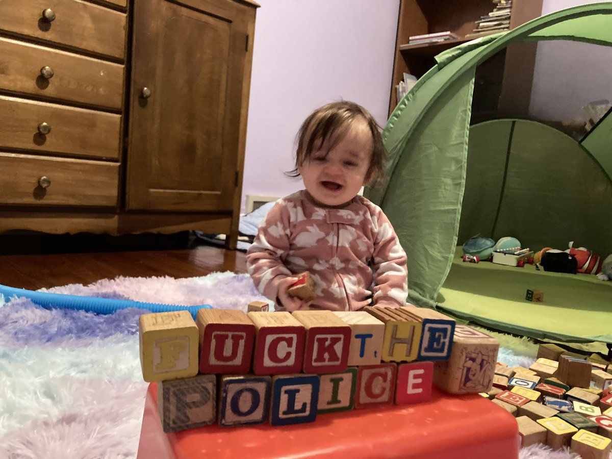 MiddleAgedNed's tweet photo. Am I doing this #baby #photography thing correct? https://t.co/VaouMzIbxp