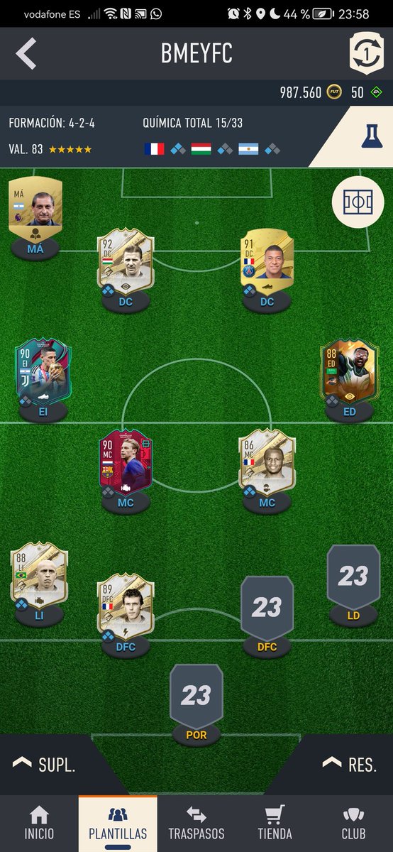 BmeyFUT's tweet photo. @JuniorSintress alguna ayuda para mejorar esto? Vieira es el unico transferible.. https://t.co/ORtdEyNeOm