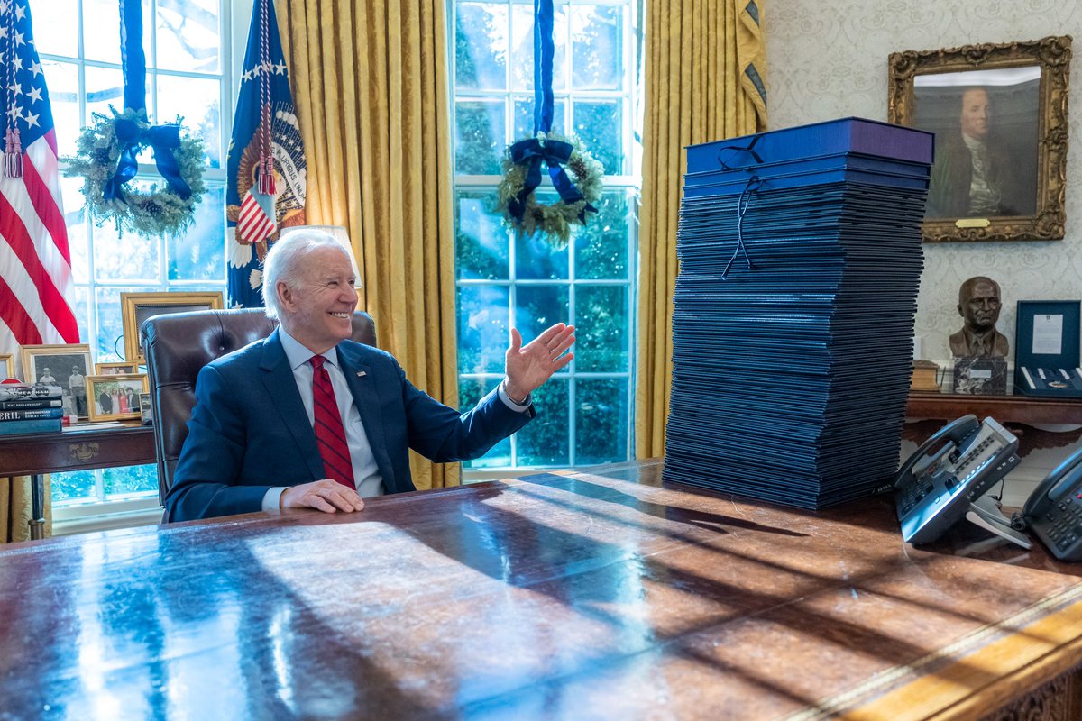 POTUS46Archive's tweet image. Wrapping up one of the most productive legislative sessions in recent history with one or two… or sixty five final bills to sign.

Thanks to my friends in Congress for making it possible.