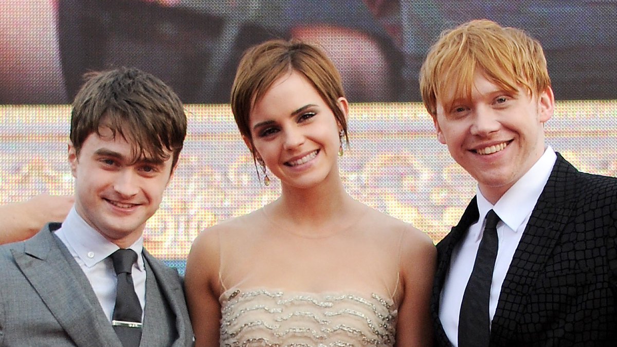 ÚLTIMA HORA 🚨 

A lo largo de 2023 llegará a HBO Max una serie sobre la tercera generación de Hogwarts. Daniel Radcliffe, Emma Watson y Rupert Grint formarán parte del reparto.