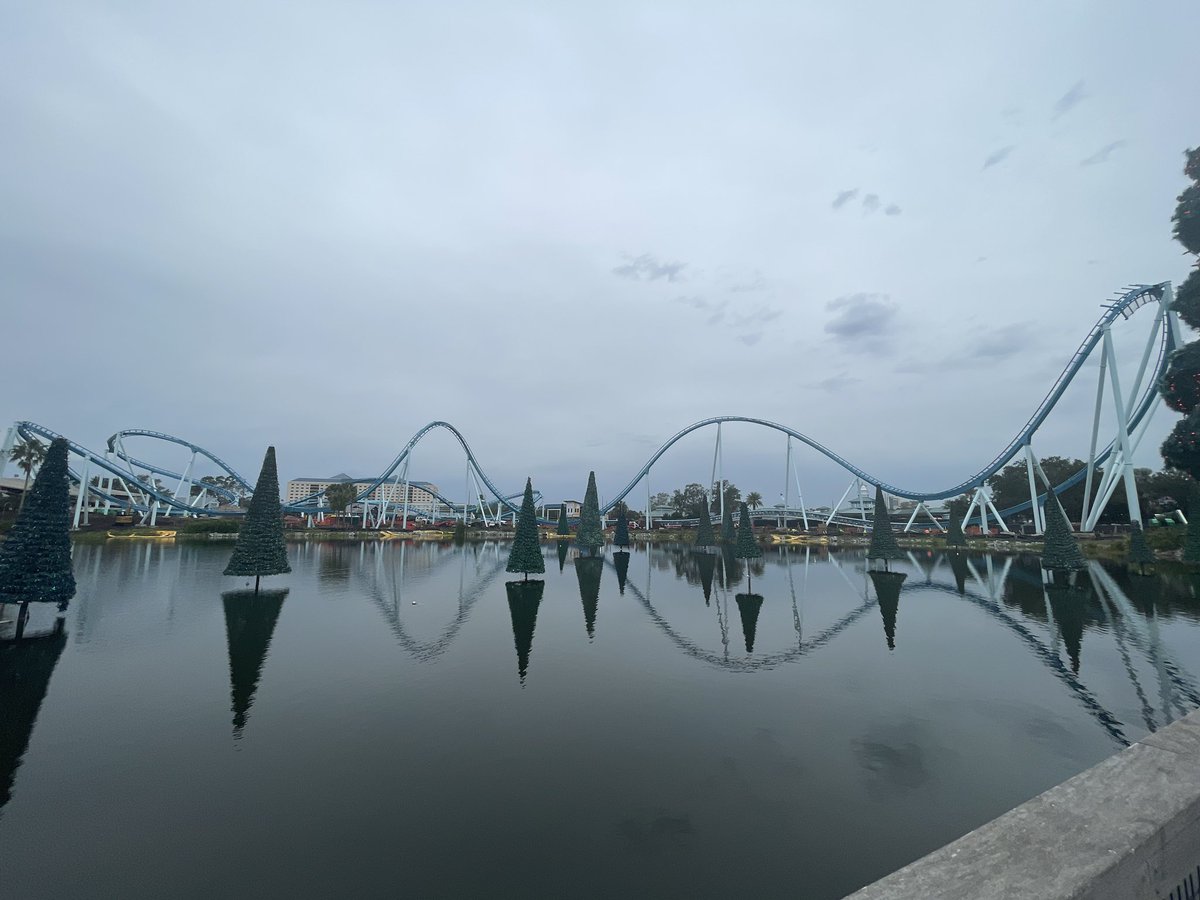 BuckeyeCoaster's tweet photo. View of the Complete #PipelineSWO Layout from the Bridge at @SeaWorld Orlando! #SeaworldOrlando #SWO2023 https://t.co/pu68cz5HMZ