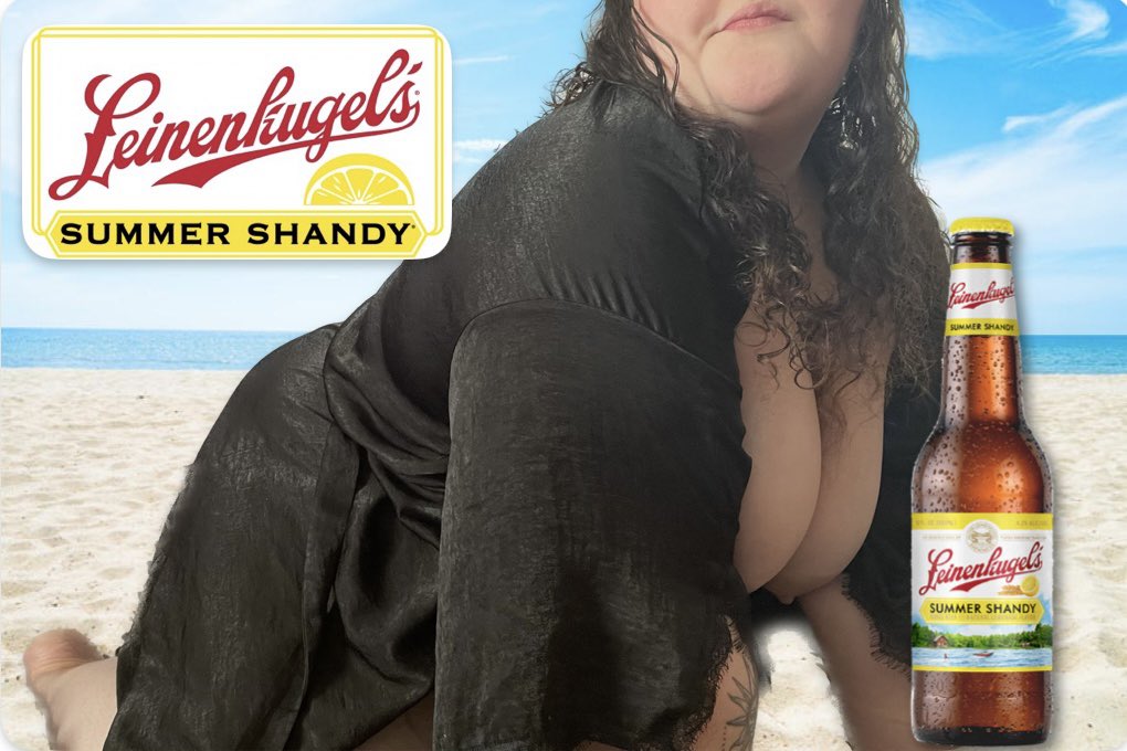 ClearlySecret's tweet photo. Anybody think Summer Shandy is a delicious beer thatβs needed all year round? #bbw #milf #nip_slip #onlyfans #onlyfansbabe #onlyfansgirl #sellingcontent #seller #BUYINGCONTENT #ContentCreator #nsfwtw #nsfw #nsfwaccount #beerposter https://t.co/rgCtLooO2L