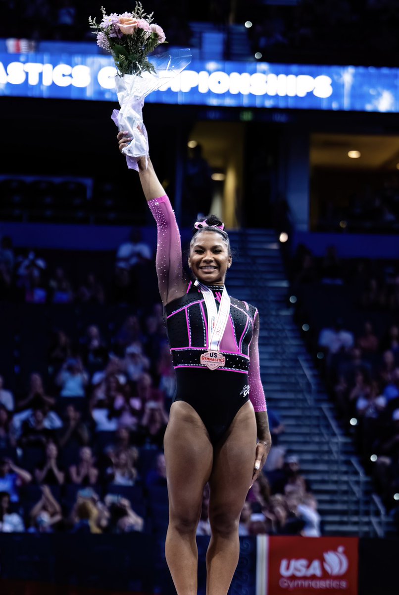 USAGym's tweet photo. Change can be a good thing, Lisa! 

The gymnastics world seems to agree… https://t.co/Z4CzXMLxTy