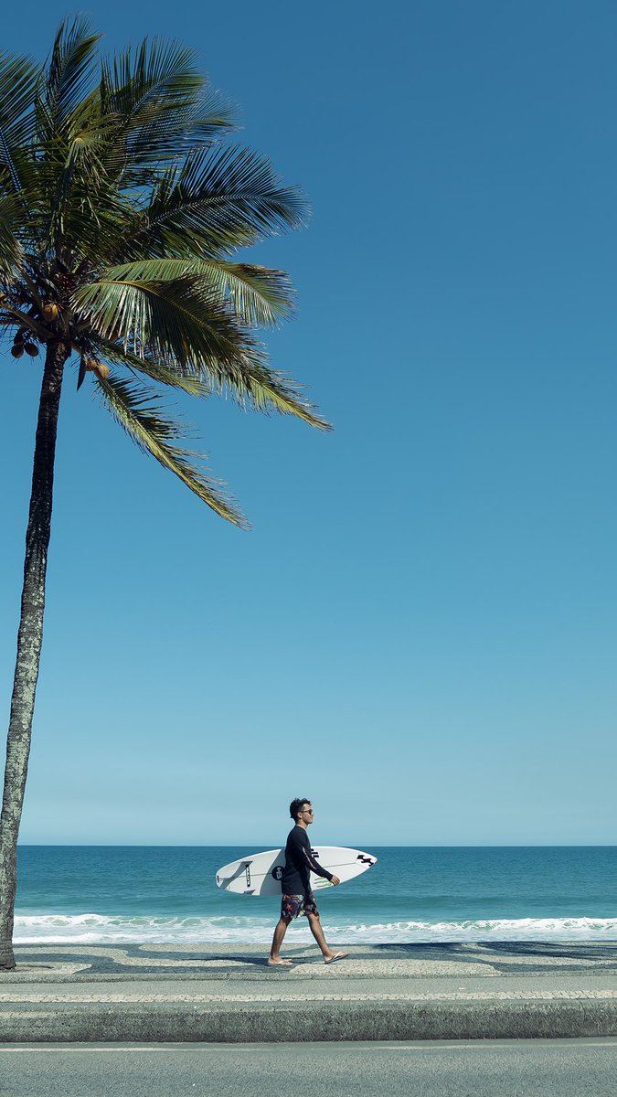 hotbutteredbr's tweet photo. Criado nas ondas da Joaquina, a temporada 2022 do campeão mundial junior teve um momento especial sob o sol da cidade maravilhosa. Celebramos o começo do verão 2023, apresentando o novo modelo #HBKirra #HBeyewear https://t.co/ppFjM8nOTs
