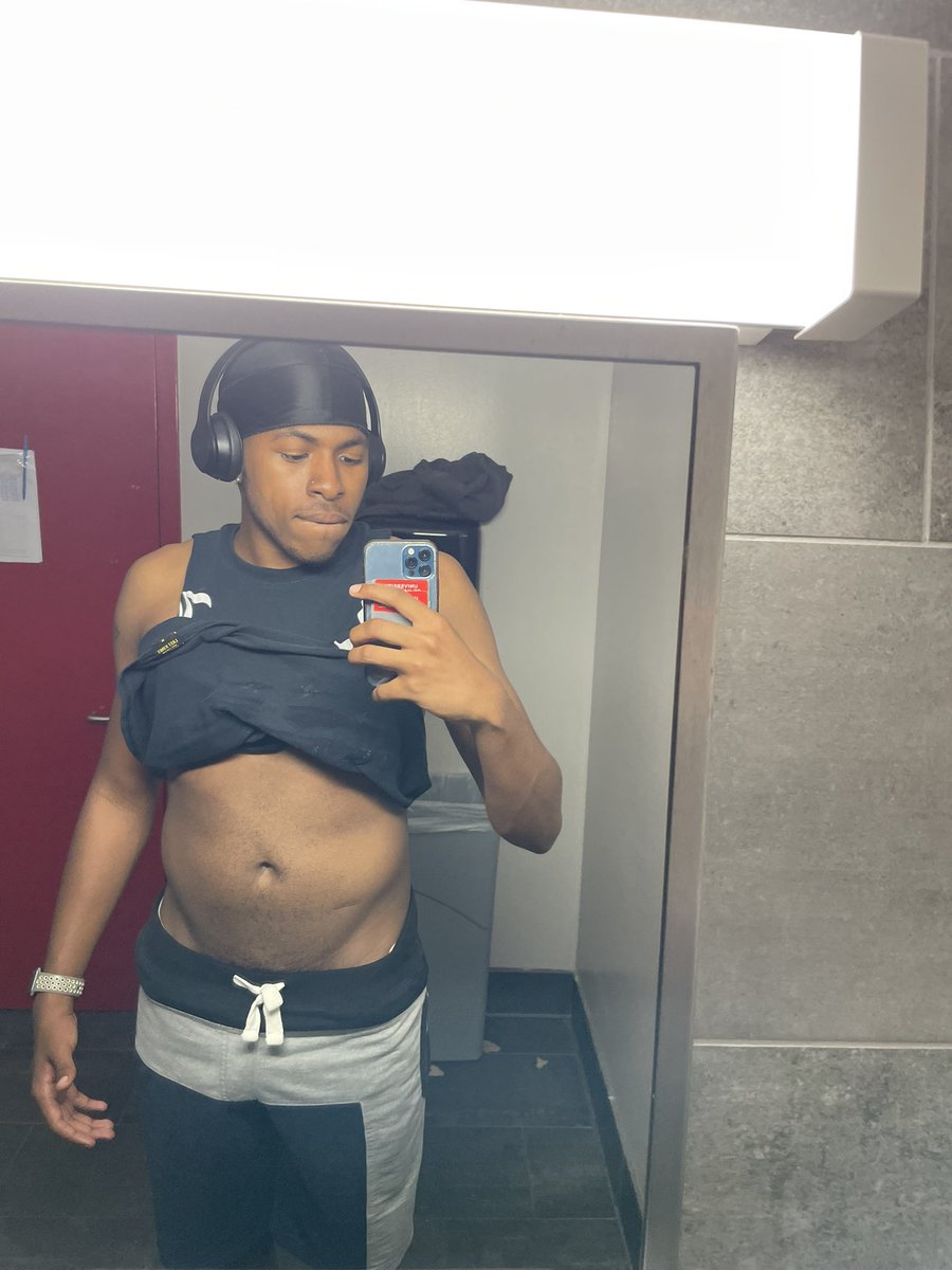yamanmcm's tweet photo. gym pics >>> https://t.co/wNcv9SE3uX