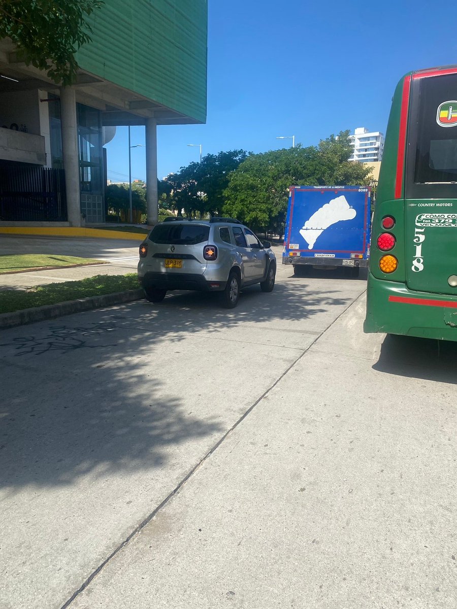 tayronendo's tweet photo. Señores @postobonoficial estoy a la espera que la solicitud ante Rosita de alguna respuesta,  el daño sigue y las afectaciones están ahí y ustedes relajados https://t.co/ZbojAwNQ1m