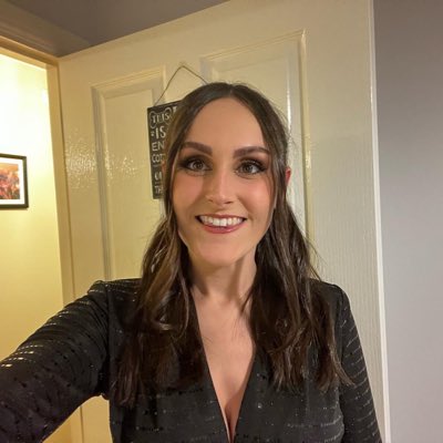 katiefxndlay's tweet photo. #NewProfilePic https://t.co/idgpbTwD9T