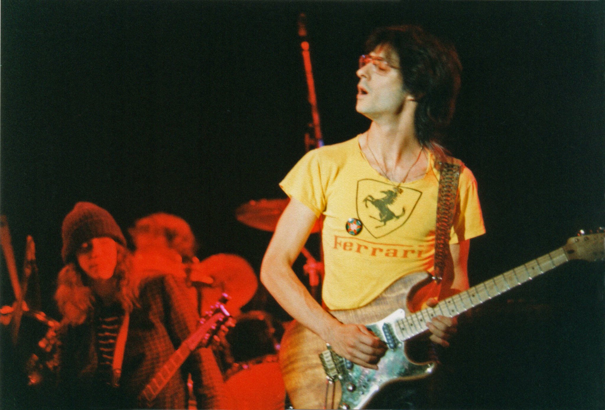 Happy birthday to guitar player, composer and liner note-writing extraordinaire, Lenny Kaye! 