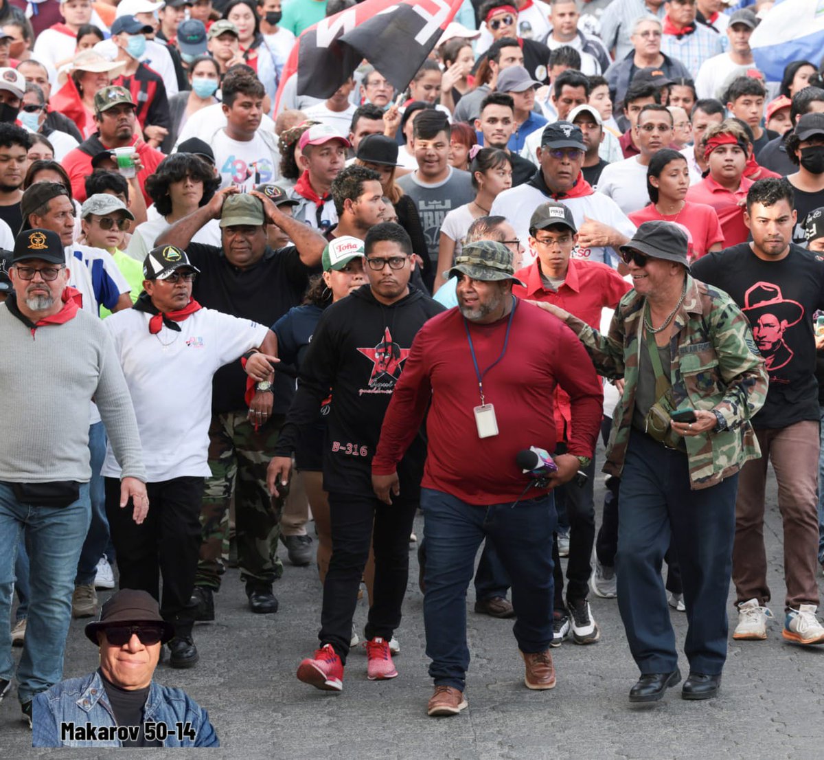 ReynaldoJosRod8's tweet photo. Inclaudicables. Makarov 50-14. Bo. Riguero. Sector Norte. U. V. Juan Francisco Espínoza. 🇳🇮💖🖤. https://t.co/bgaXre3HzF