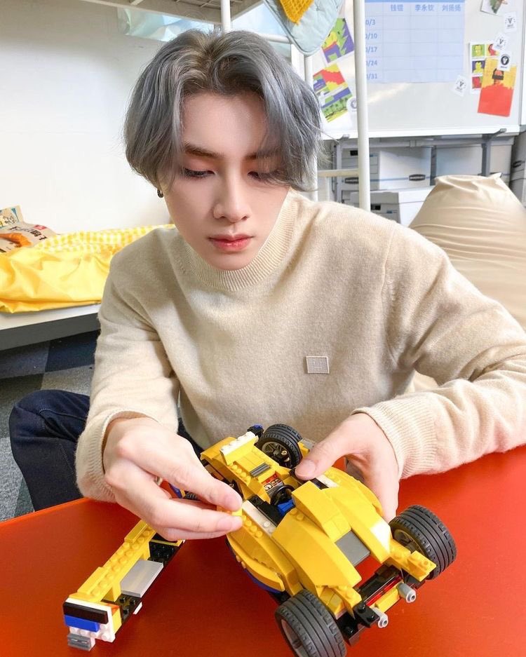 EU TO NOIVO PORRAAAA, EU VO CASAR COM O AMOR DA MINHA VIDAAAAAAAAAAAAAAAAA