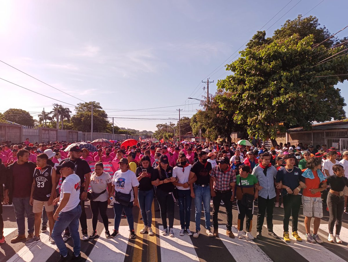 Caminata en conmemoración al 48 Aniversario  del asalto a la casa de Chema Castillo, acción que tomó por sorpresa a la feroz dictadura de los Somoza, el 27 de Diciembre  de 1974.

Todos Juntos... Vamos Adelante !!!

#NavidadEnAlegriasFamiliares
#Nicaragua
#27Diciembre