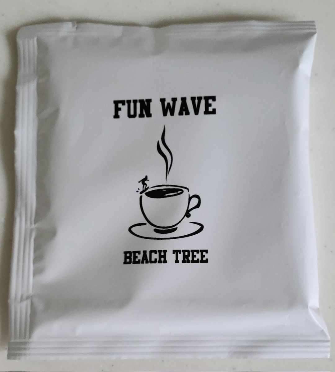 a5NH8k1btyCxPsU's tweet photo. cafe BEACH TREEさんのFUN WAVEブレンド
ダークチョコレートのような甘さを感じる香り
干しブドウのような甘みも感じる
コーヒーなのに美味しいダークチョコレートを味わっているような気分になれるお品
#cafeBEACHTREE #FUNWAVE #コーヒー https://t.co/l8Ovl92iqz