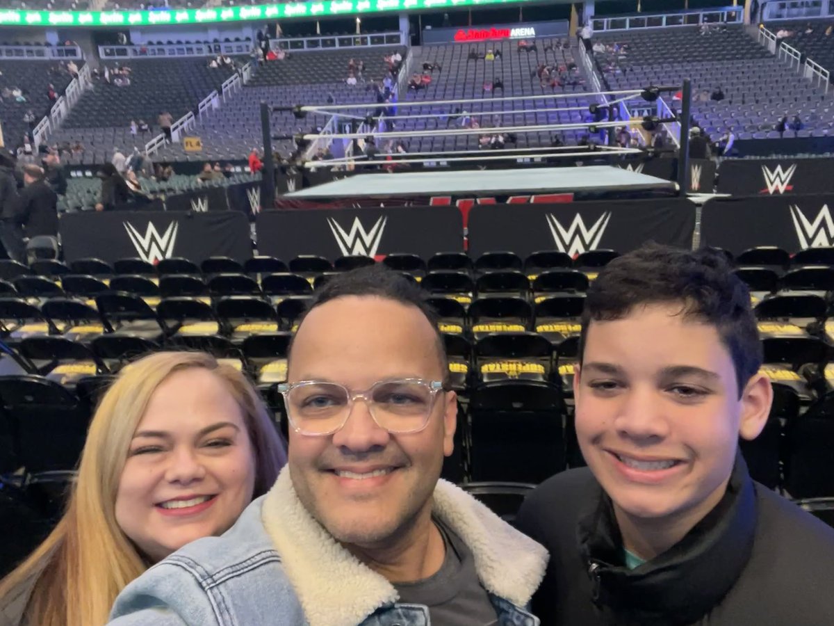 csanchezpr's tweet image. #WWEAtlanta ready for an exquisite cultural event!