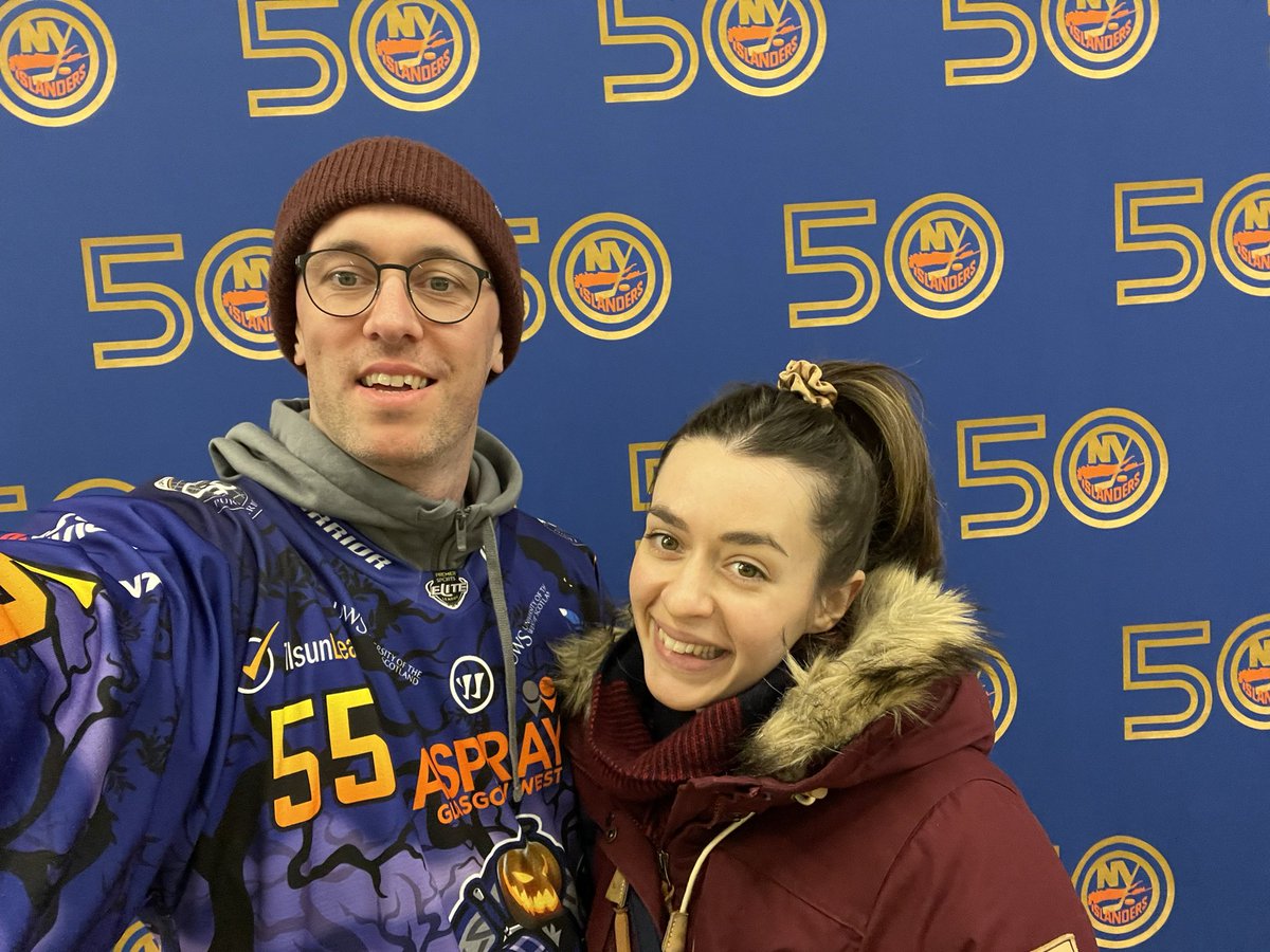 FionaGraceOT's tweet photo. All the way from our local #GlasgowClans to NY #isles! Let’s Go! 🏒🥳 https://t.co/BlneWKKtQF