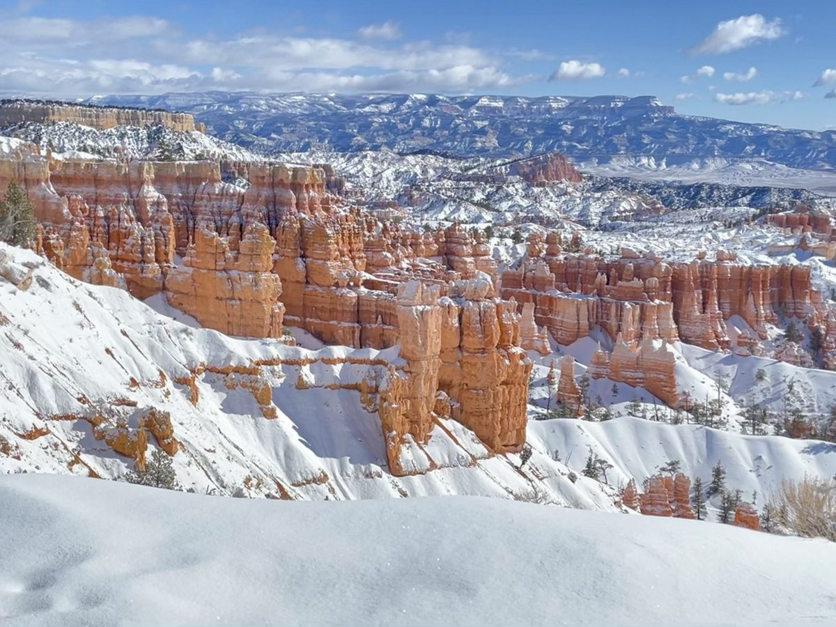 Bryce Canyon National Park is a winter wonderland after a fresh snow! #brycecanyon #sunsetpoint #brycecanyonnationalpark #traveltvshow  #weekendexplorer #visitutah #npca #nps #nationalpark⠀
#nationalparks #goparks #fypyes #zionglampingadventures #visitcedarcity #brianhead