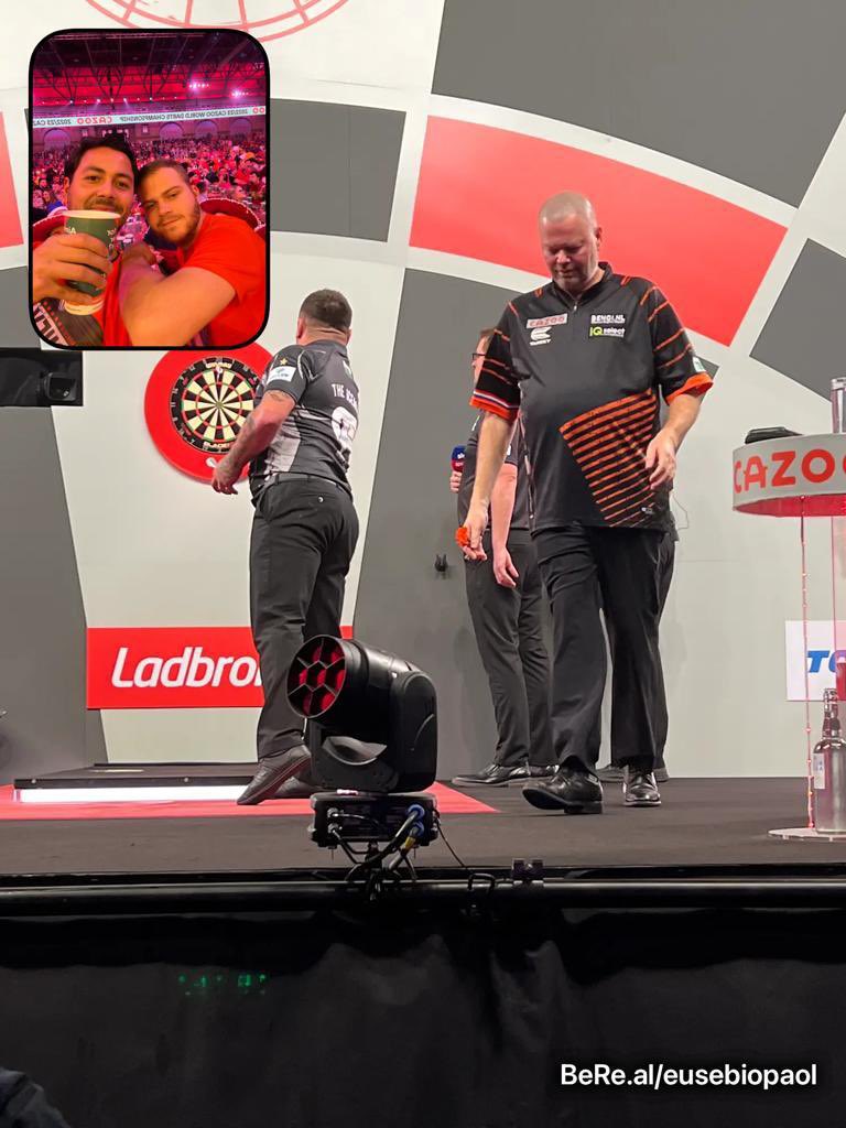 Ally Pally vandaag #wkdarts <a href="/fctwente/">FC Twente</a>  <a href="/viaplaysportnl/">Viaplay Sport Nederland</a>