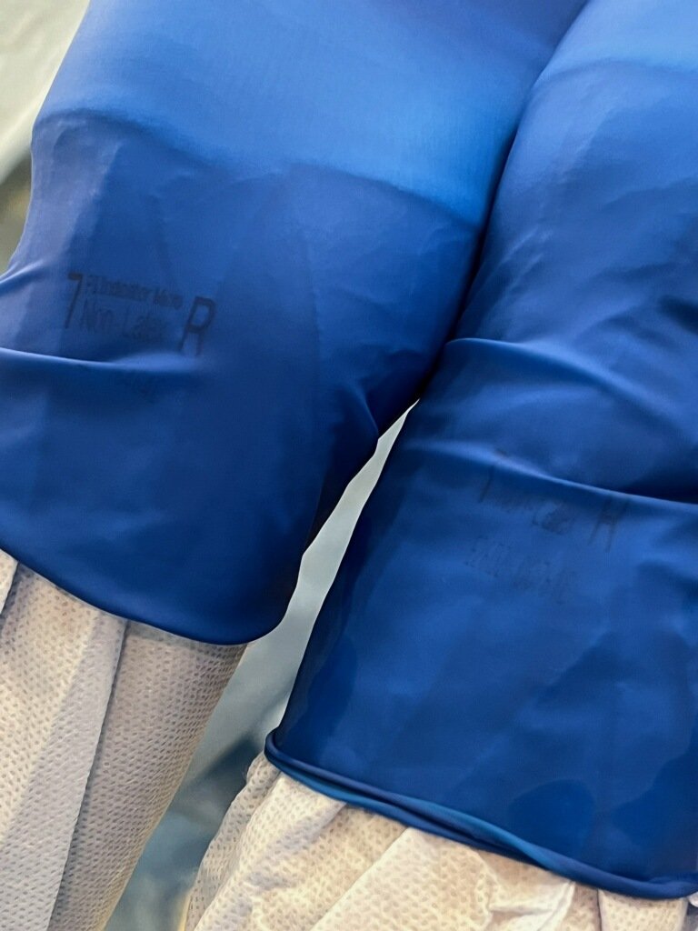 AndrewNguyenUro's tweet photo. Our hospital system switched over to Biogel gloves a few months ago and the quality control has been atrocious. Example: Two right gloves in the same package
@molnlyckehc @MolnlyckeUS need to do better https://t.co/jni5M1peIb