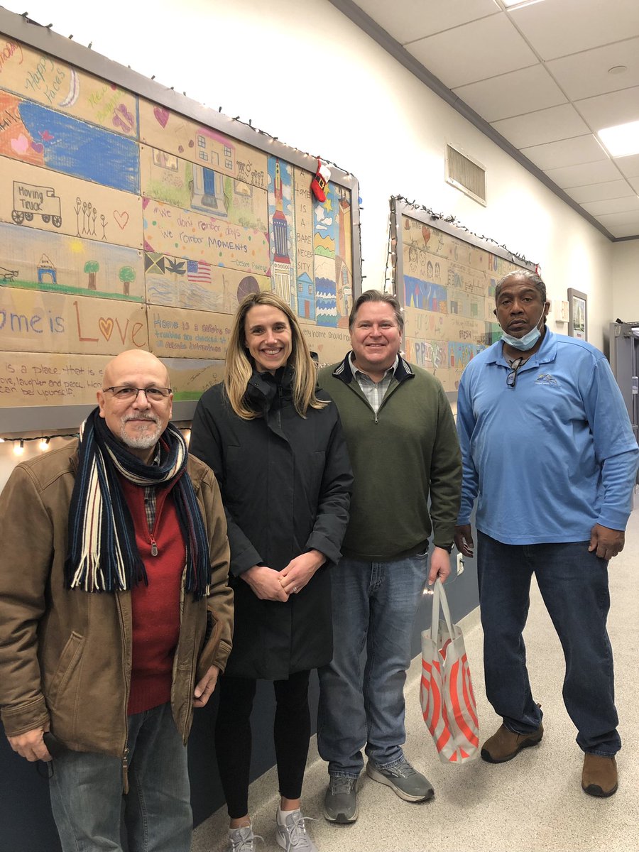 MayorCarolineCT's tweet photo. Stopped by @pacifichousect and met with Executive Director Rafael Pagan Jr., and Rob Lockhart, Director of Program Services to discuss the needs in our shelters due to the recent extreme winter conditions. https://t.co/UUUpCv4hUK