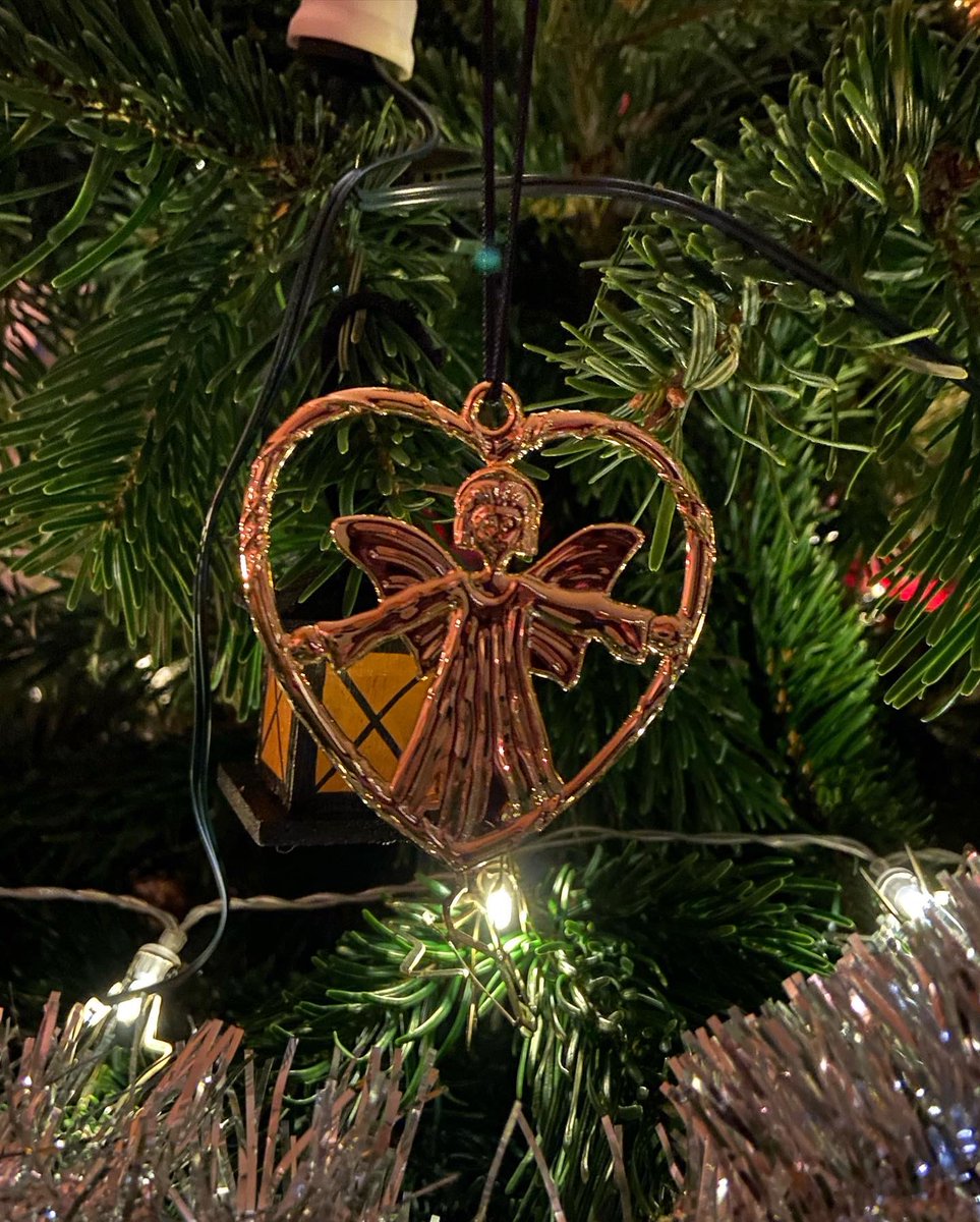 IWidere's tweet photo. Happy Christmas 😊🎄❤️ https://t.co/v8ZjL1nUgy