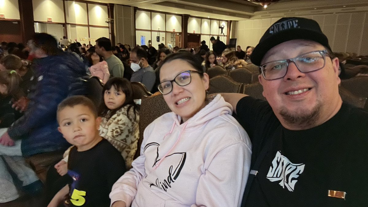 artie_k_martin's tweet photo. Aniehtahnotes Kai Boss Asher is 5 today! He wanted a hotel stay so here we are at the Sheraton Fallsview. Got here and they gave us magic show tickets. Bout to check out @MikeDurzo do his thang! #MegaMagic #MikeDurzo https://t.co/tOmEV9vBAh