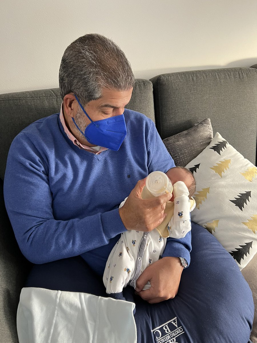 Estaré en la Ciudad de México disfrutando a mi nieto, y retomaré las consultas a partir del martes 3 de enero para que mis pacientes estén pendientes. Disfruten mucho en familia estas fechas y nos vemos pronto.