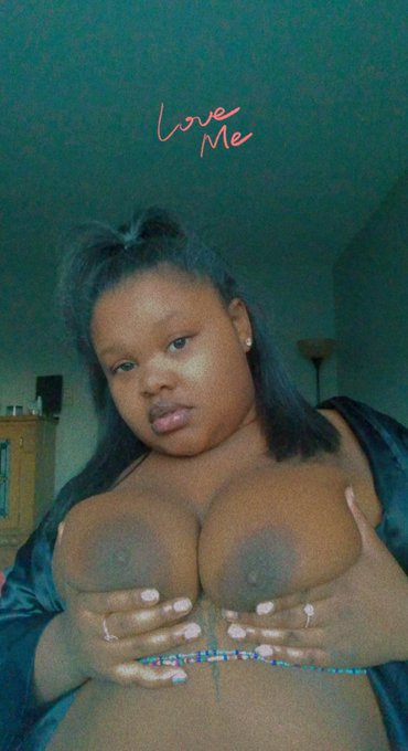 Happy TT everybody 💋 https://t.co/gec7hWKeJG https://t.co/ffWbDITmVP<a href="/tag/oldvideos"class="tags"><span>#oldvideos</span></a>