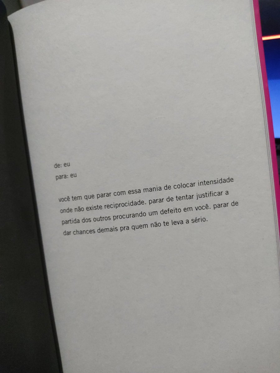 📖: Para todas as pessoas apaixonantes.