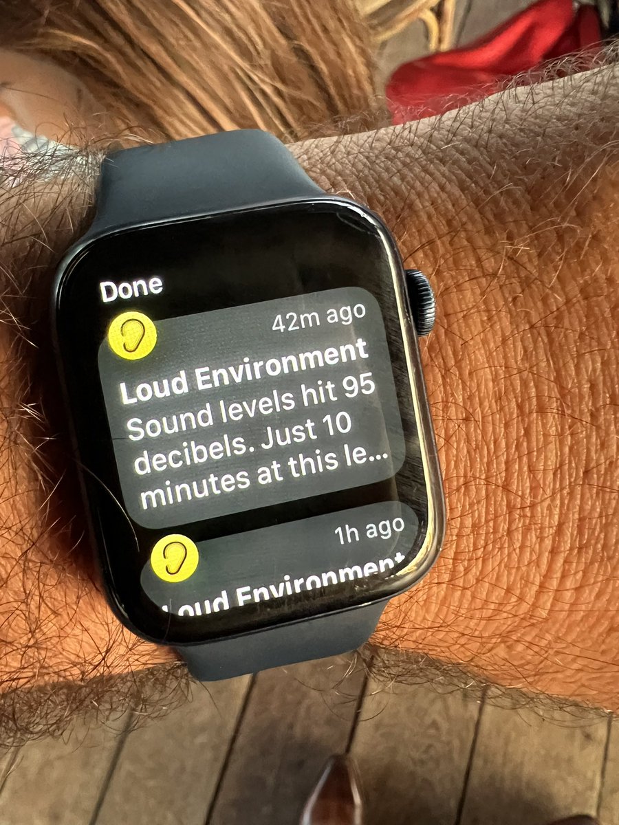 jmcaton's tweet photo. 5 mins at a family #party #inPeru and my #AppleWatch freaks out. It was obviously not designed for #Latino #FamilyGatherings. https://t.co/gK7Pp4RBjN