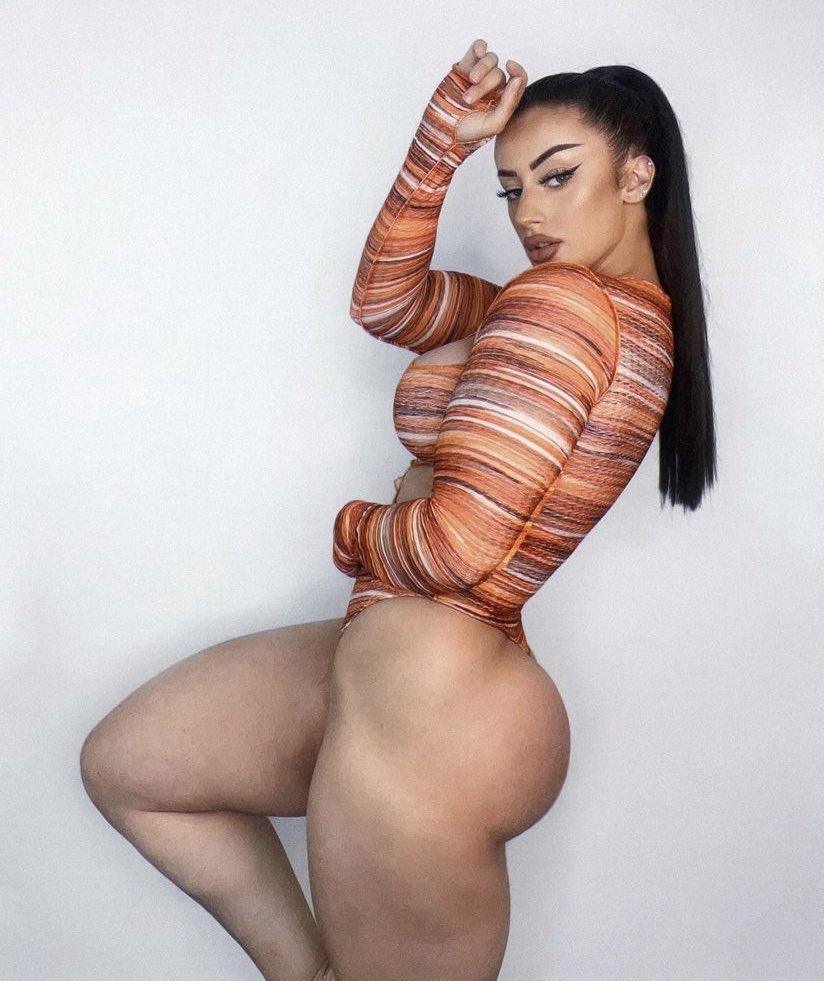 Just your typical gym rat that loves to fuck. 

My name is Kiki or you can call me daddy.

I am trans woman that loves to fuck other women. 

I can be a bully but most importantly I am dominant. 

💪🏻 Trans.Dtf.Descriptive.MDNI💪🏻