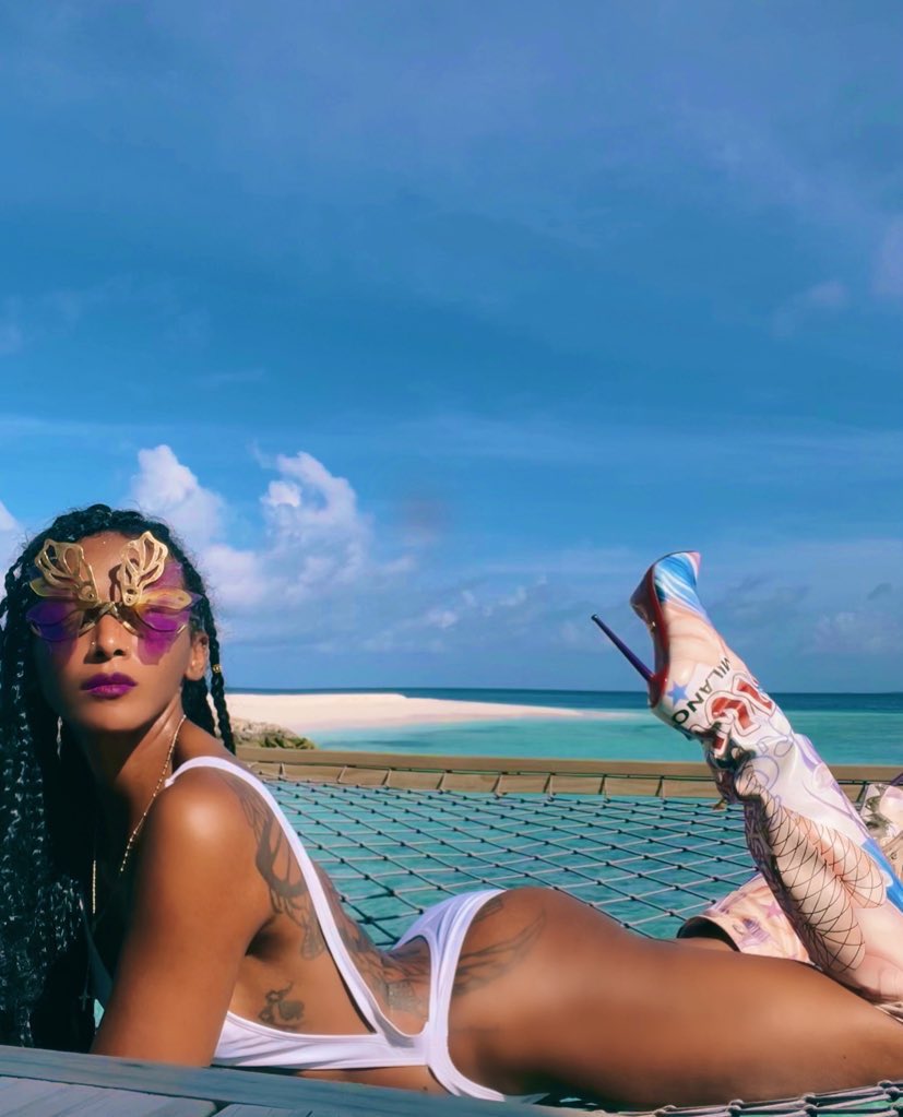 DawnRichard's tweet photo. 🌊 https://t.co/cwjw2ZXhIe