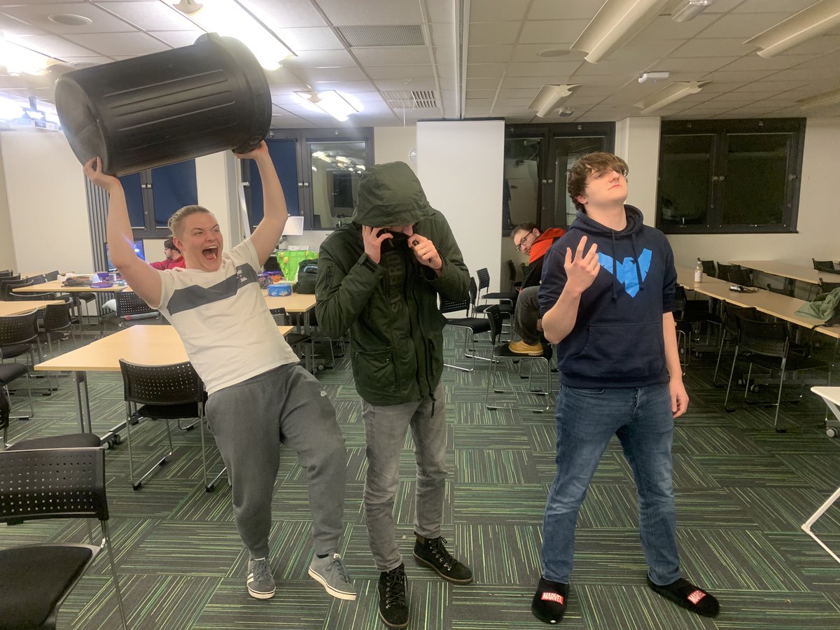Browniej126's tweet photo. 2022 another year:
It’s kinda difficult to sum up what 2022 was for me.
I wish I could say it was a year full of successes, that I achieved all my goals and had a true banger of a year. Sadly that wouldn’t be entirely true.

It’s been tough, a lot tougher then I expected. A lot- https://t.co/xZcOqa6HK5
