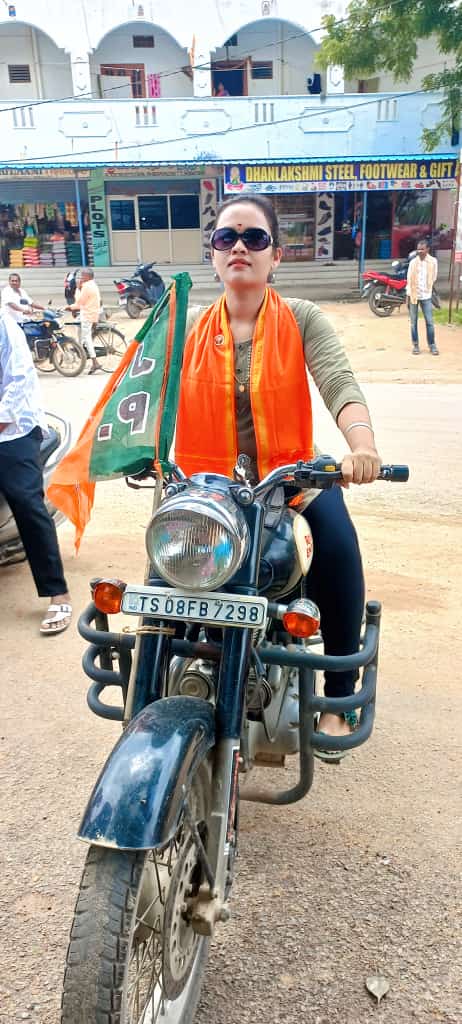 Bhargavi Kalyani BJYM ( Modi Ka Parivar ) tweet media