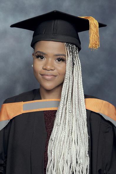 xhosa_aquarian's tweet photo. Got myself my car 
Bagged my degree 
Got myself a likkle apartment https://t.co/PshdHGS216