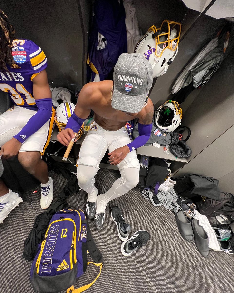 ℍ𝕚𝕘𝕘𝕤🥤 tweet media