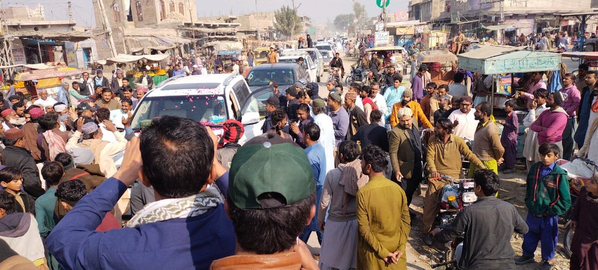 UcHayatPitafi's tweet photo. Mir Babar Ali Khan Loond President PPP DISTRICT Ghotki lead the large no of people in his rely towards the 15th Death Anniversary of Shaheed Mohtarma Benazeer Bhutto Sahiba 
@BBhuttoZardari @MirBabarLoond https://t.co/fmwl5AiYj3