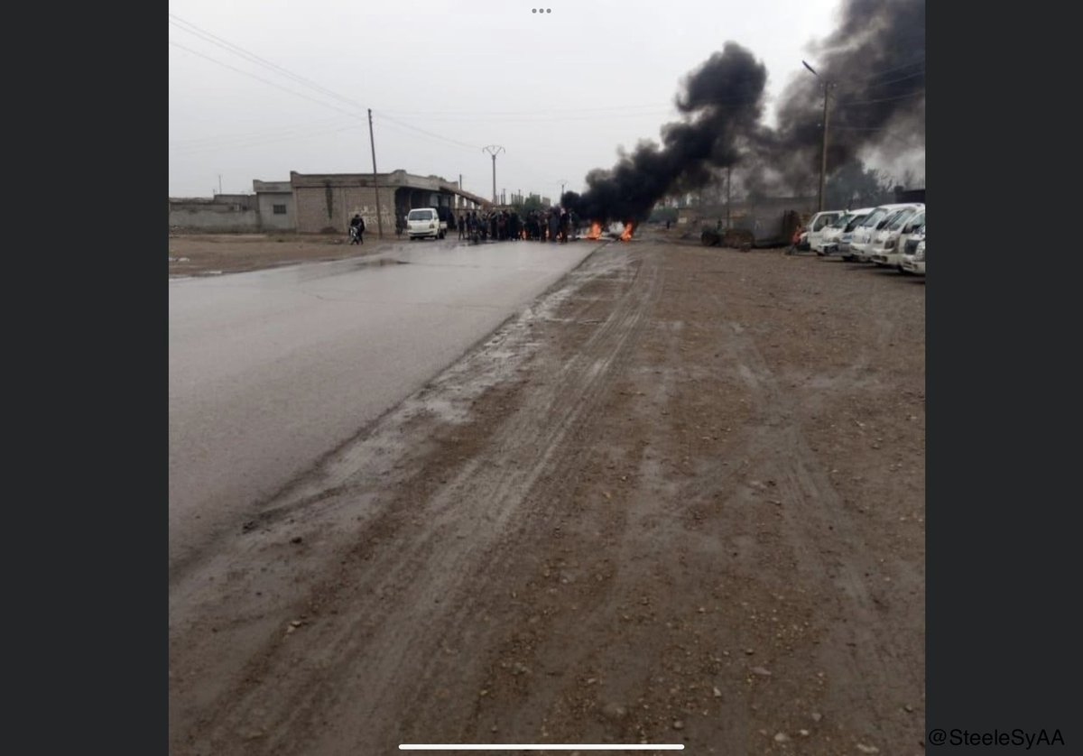 SteeleSyAA's tweet photo. Thing remain relatively the same as yesterday in eastern Syria with demonstrations taking place in multiple villages in western #Deirezzor.
#Syria #SDAf #Syrianarmy🇸🇾 https://t.co/QAnV6UpB4t