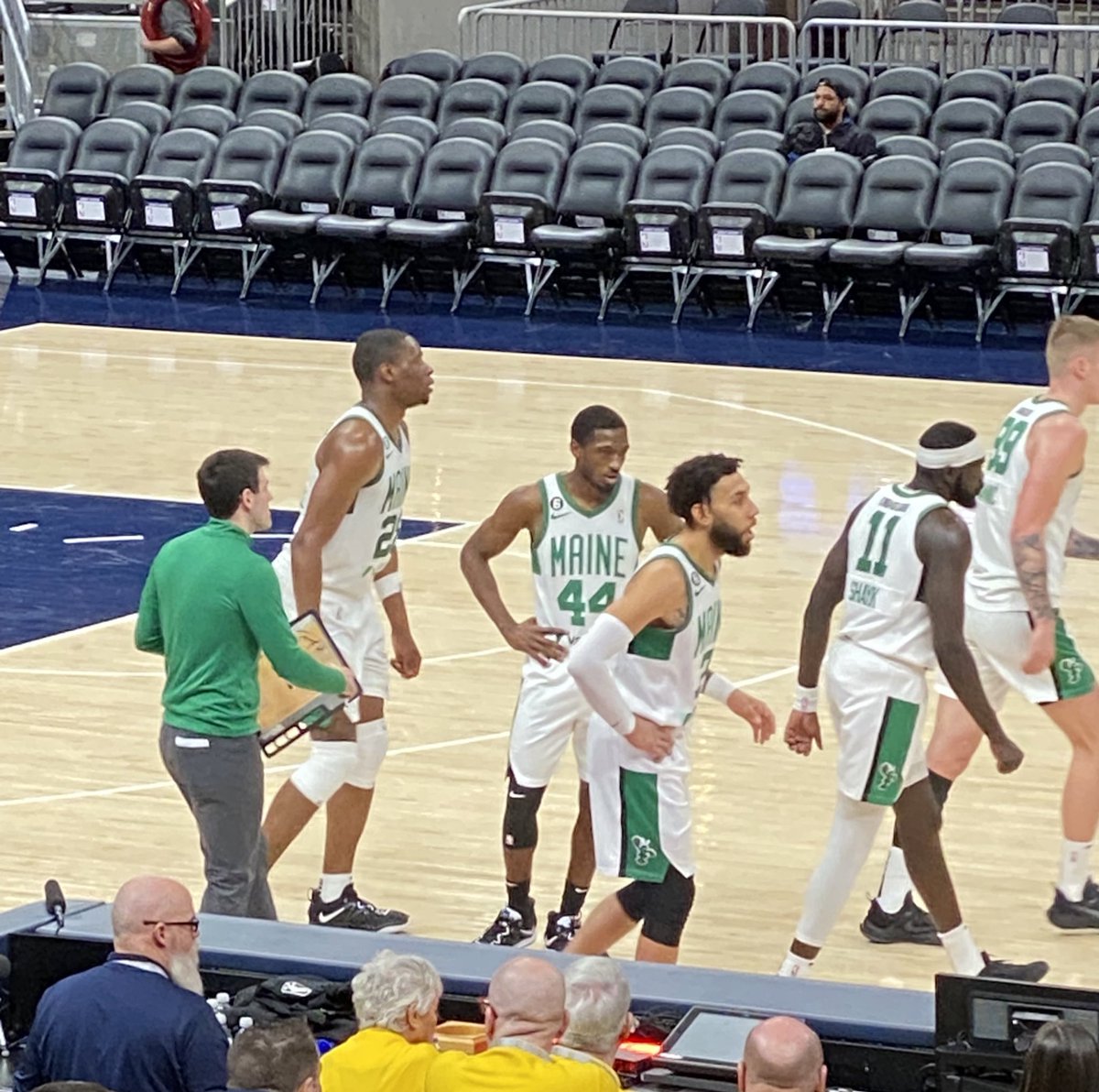 Saw a few Bulldogs in Indy today. <a href="/MaineRedClaws/">Maine Red Claws</a> head coach Alex Barlow picked up the win and KB dropped 20. #ProDawgs