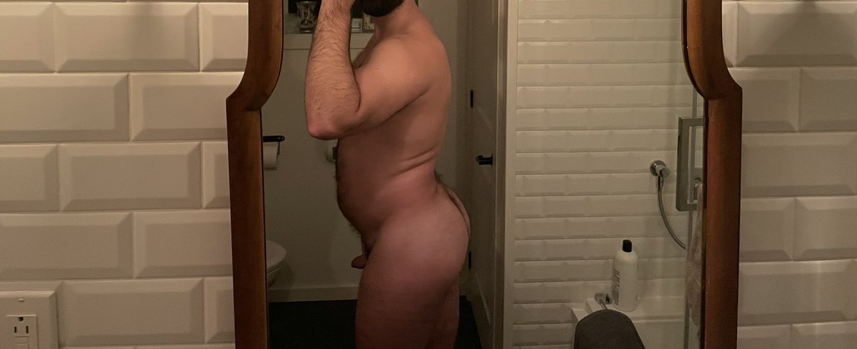 theobulk's tweet photo. @Growing_Russian @fulltimepapi Same https://t.co/LYIIfbKH3a