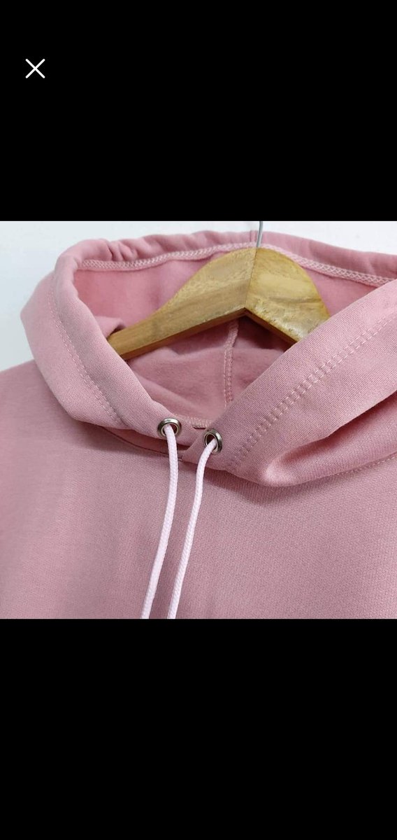 Richaardtp's tweet photo. Debido a la situación actual, mí mamá y yo nos encontramos sin empleo, las deudas aumentan, es difícil. Así que hemos decidido vender estos hoddies en algodón perchado súper Mónaco (no motosea) al módico precio de 65k con domicilio incluido en Bogotá. Agradezco RT o ❤️ https://t.co/fPGgQWRdfi