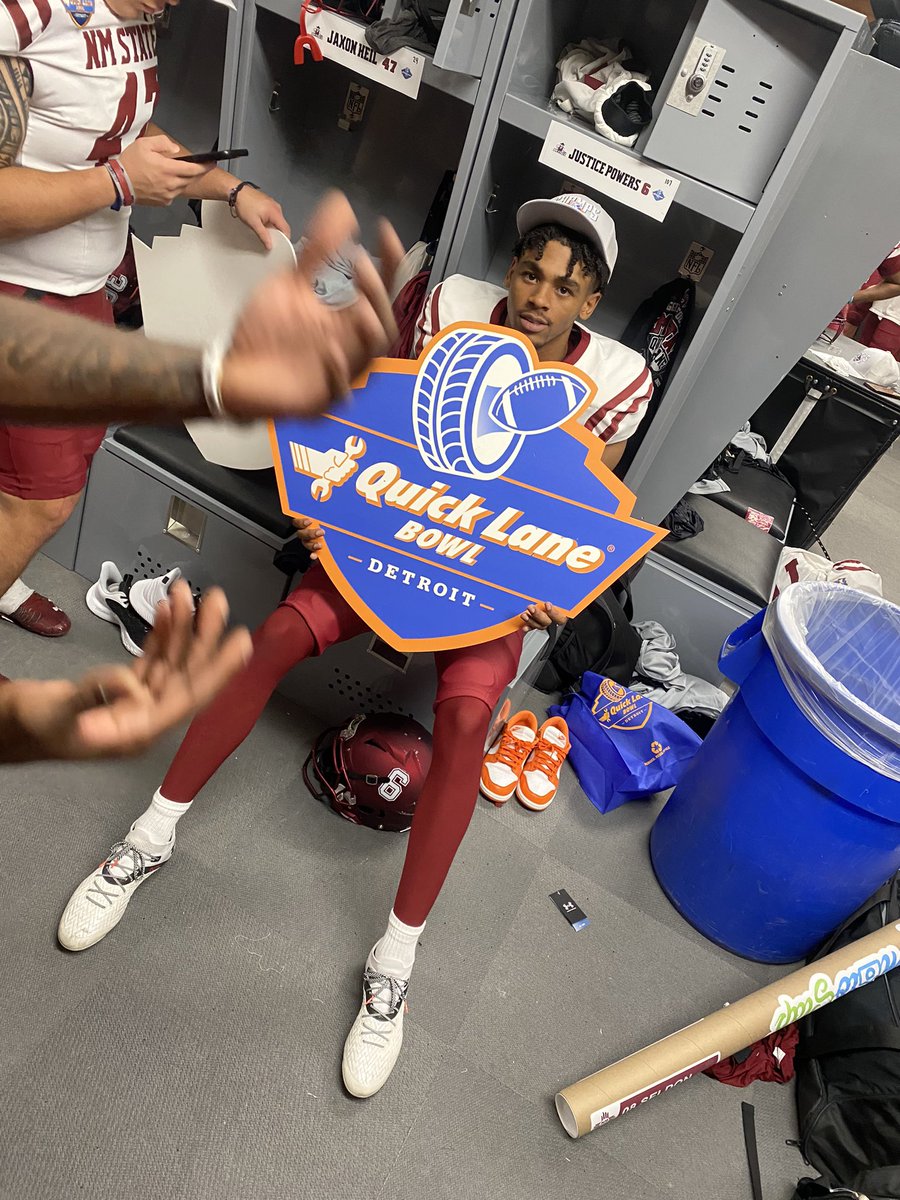 juicepowers's tweet photo. This year was incredible. Aggie nation, thank you so much for embracing a nobody from Inglewood CA to lay the foundation of success this program will create. It’s always been us against the world, but we looked adversity in the eye and BECAME BOWL CHAMPS 🏆🤎#aggieup https://t.co/rN6qVpmg4I