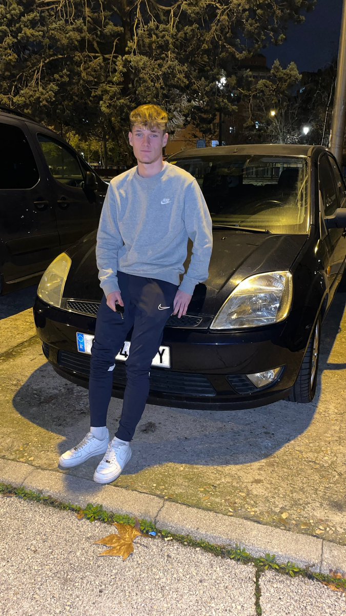 VSR_gutierrez's tweet photo. Vaya horitas de subir un tweet... Bueno señorew pues por fin tengo coche, en dos días tiro para Nürbur a por la vuelta rápida🫢 https://t.co/CjU1UJlCAz