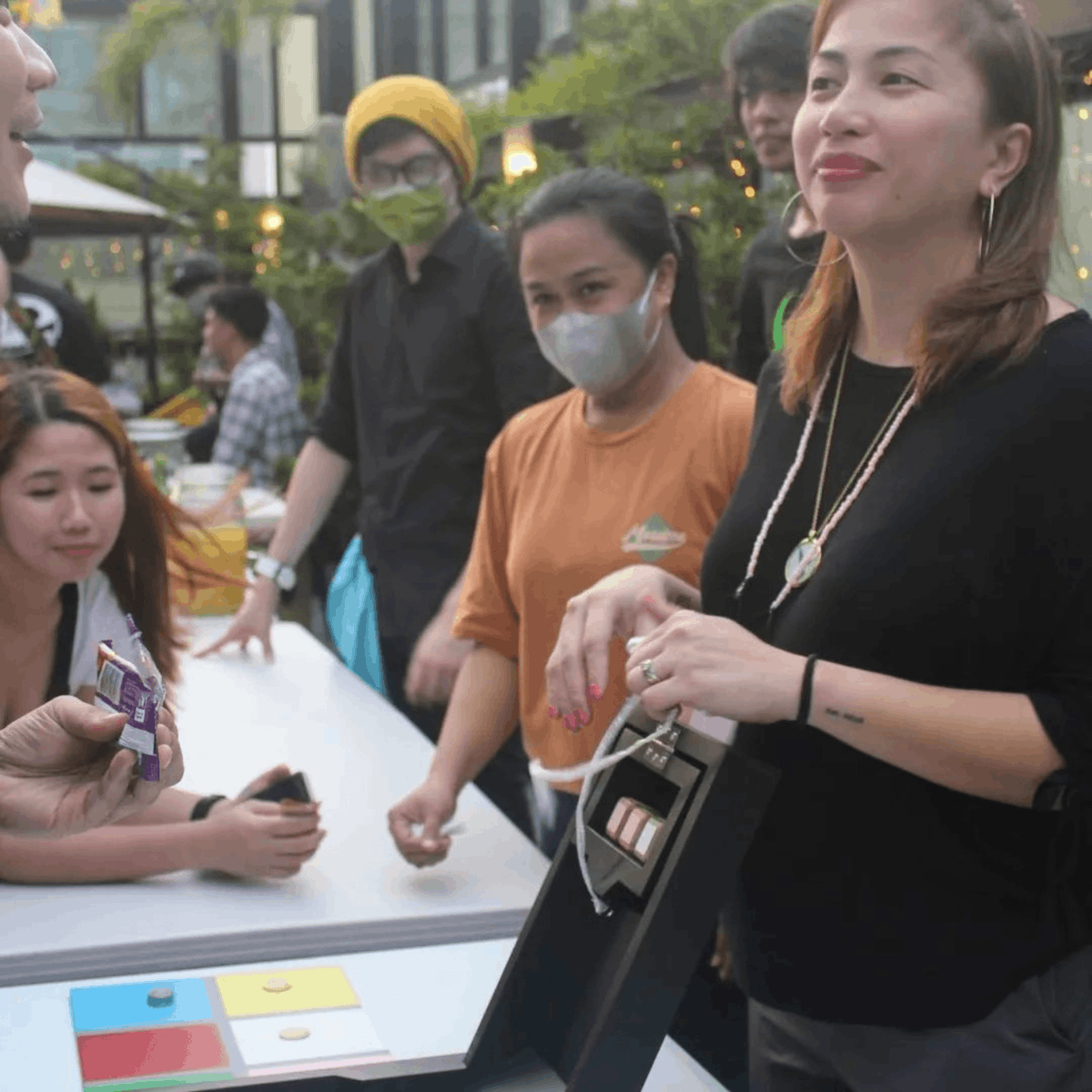 kmc_solutions's tweet photo. #KMC is involved in several #communityprojects like this #fundrasingevents to give our #employees a reminder that we’re all part of something bigger than ourselves. 

Here's how our #KMCCommunity enjoyed the #TechnologyServicesFunFair last October! 🧡 https://t.co/3dVuY76Gzu